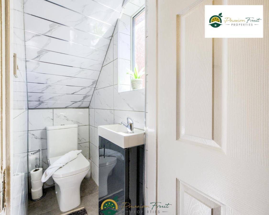 3 Bedroom Coventry House By Passionfruitproperties With Free Wi-Fi, Large Garden And Driveway - 52Nrc Екстер'єр фото