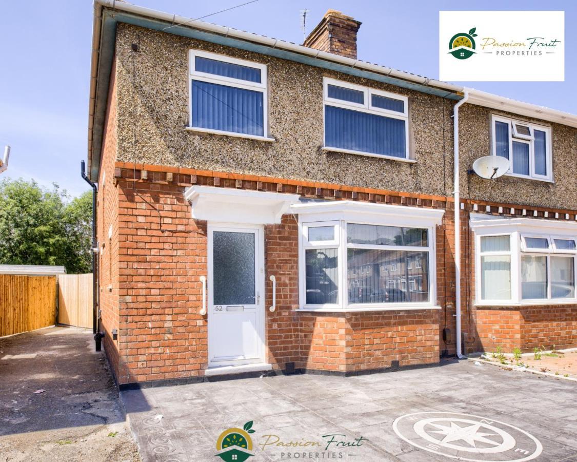 3 Bedroom Coventry House By Passionfruitproperties With Free Wi-Fi, Large Garden And Driveway - 52Nrc Екстер'єр фото