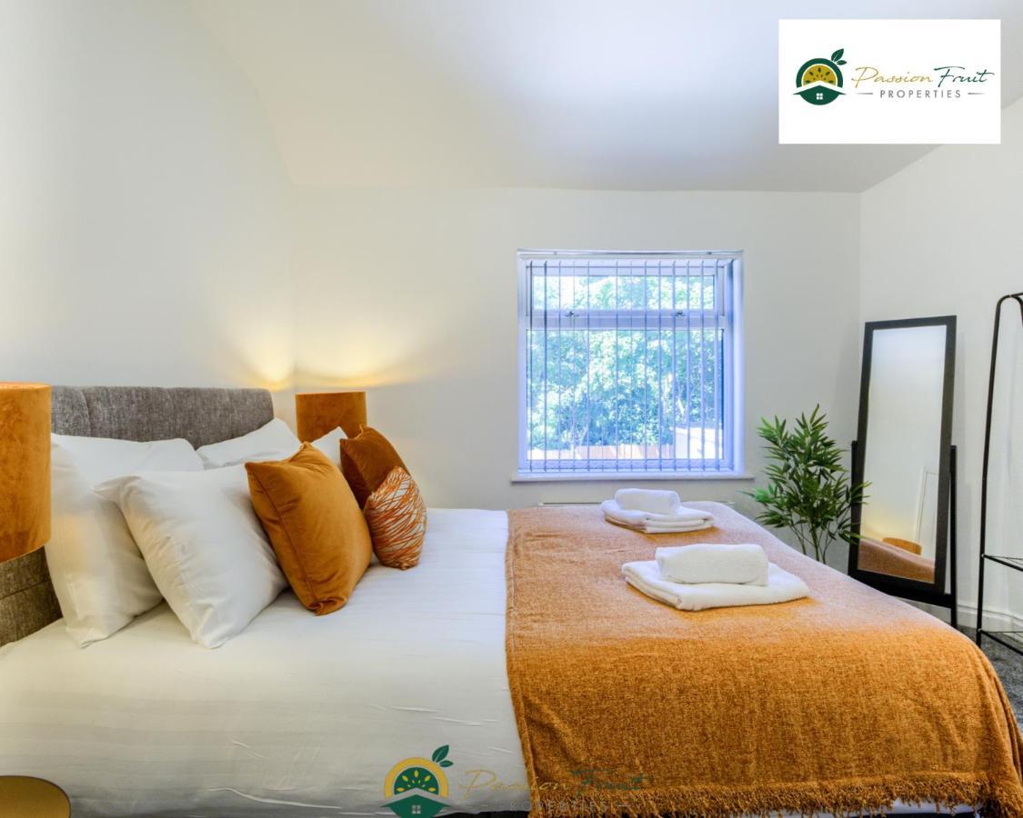 3 Bedroom Coventry House By Passionfruitproperties With Free Wi-Fi, Large Garden And Driveway - 52Nrc Екстер'єр фото
