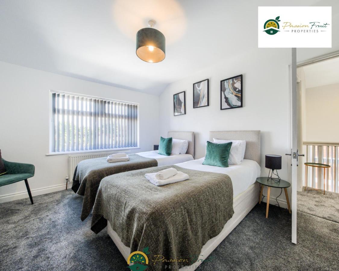 3 Bedroom Coventry House By Passionfruitproperties With Free Wi-Fi, Large Garden And Driveway - 52Nrc Екстер'єр фото